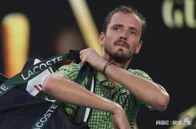 世界杯官方客户端下载-41名ATP人员被困迪拜梅总打趣来场闭门赛，周意发文称成战地记者